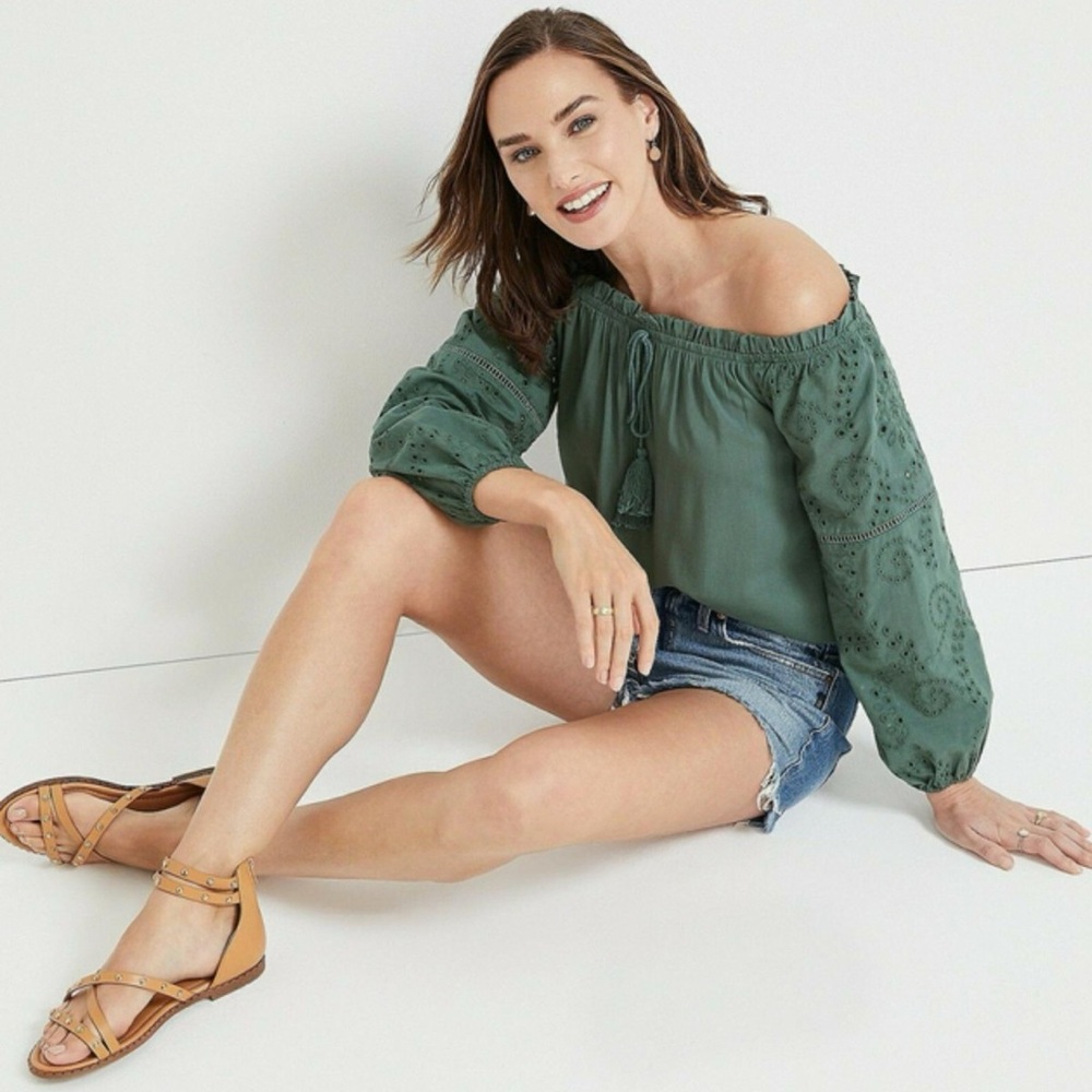 Maurices Solid Eyelet Sleeve Forest Green Off-Shoulder Blouse Size 1X